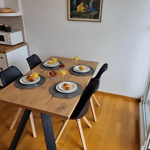 Lana Apartament